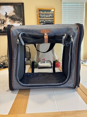 Leke small dog/cat soft carrier